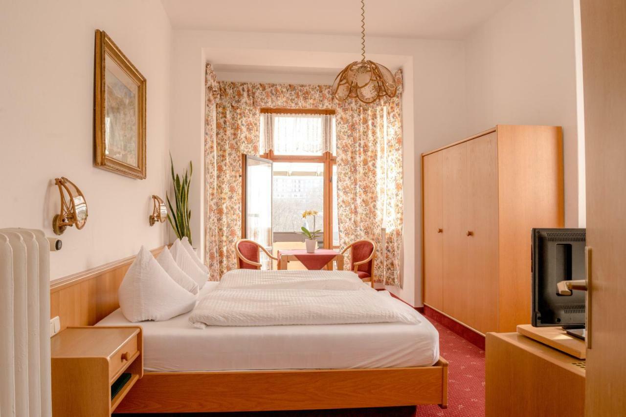 Hotel-Pension Heimburg Bad Elster Exteriör bild