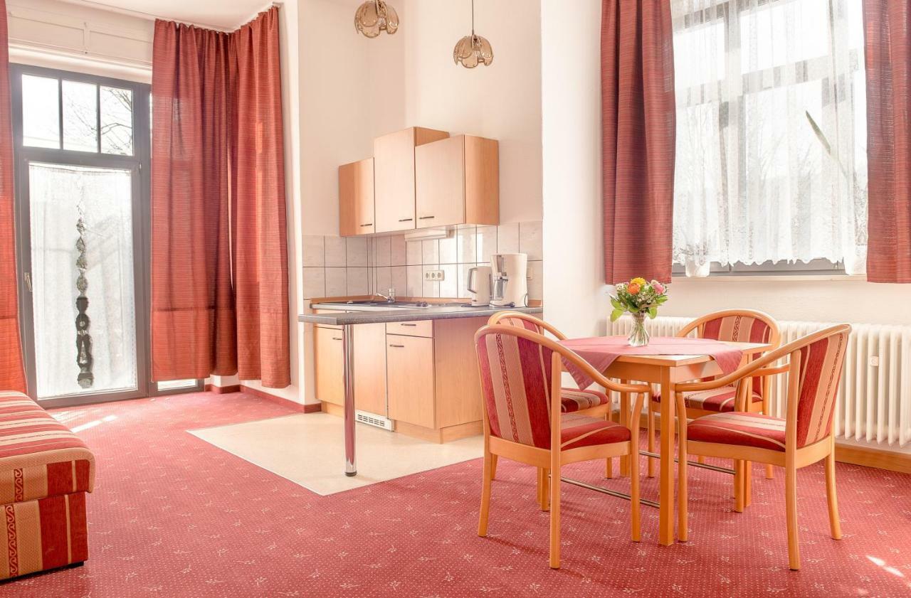 Hotel-Pension Heimburg Bad Elster Exteriör bild