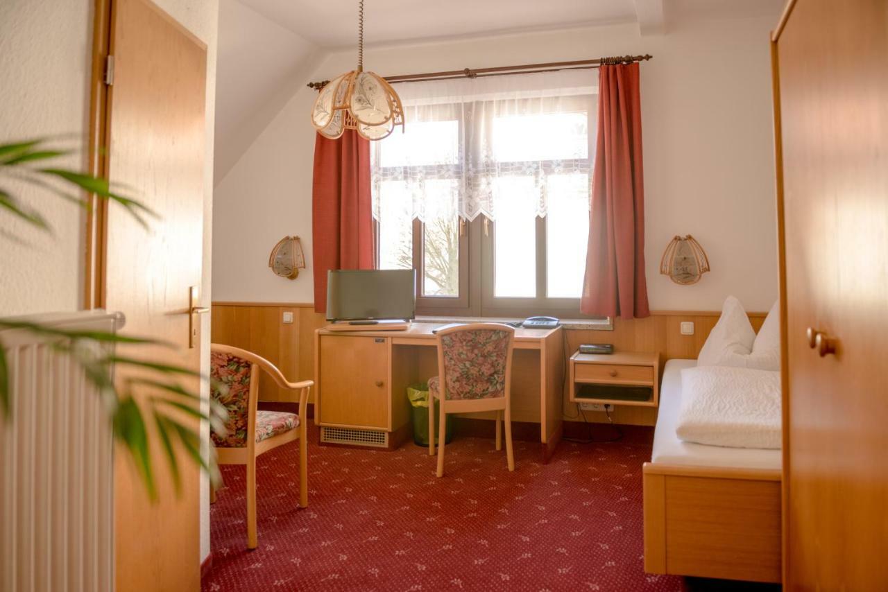 Hotel-Pension Heimburg Bad Elster Exteriör bild