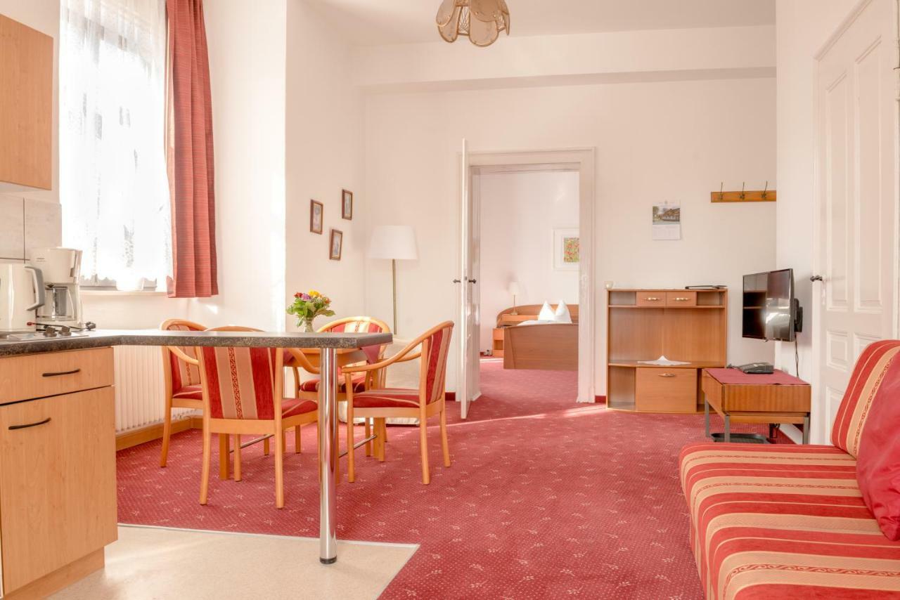Hotel-Pension Heimburg Bad Elster Exteriör bild